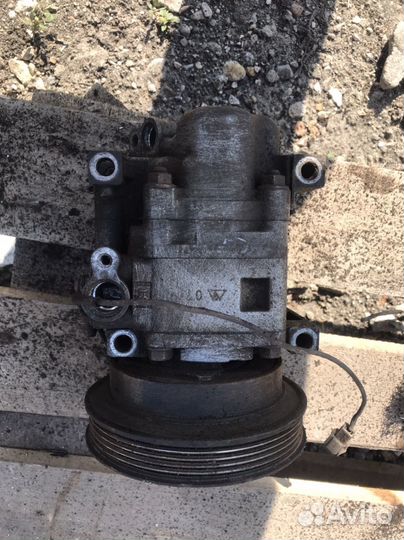 Компрессор кондиционера mazda MPV capella 626 323