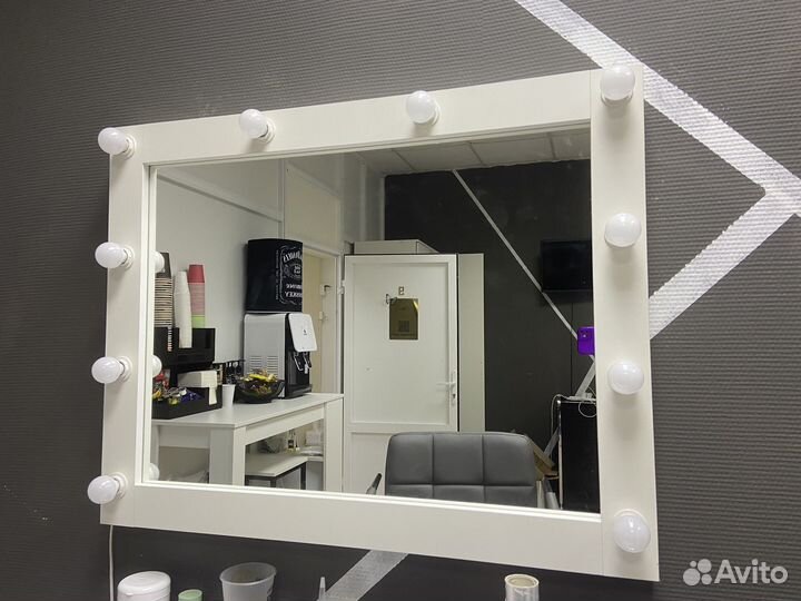 Гримерное зеркало