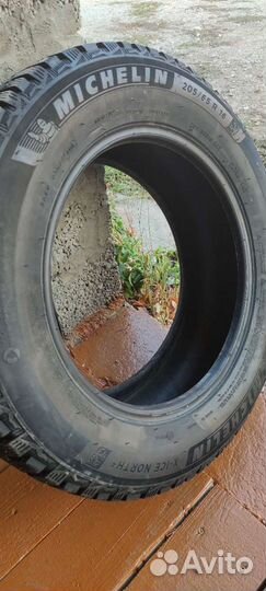 Michelin X-Ice North 4 205/65 R16