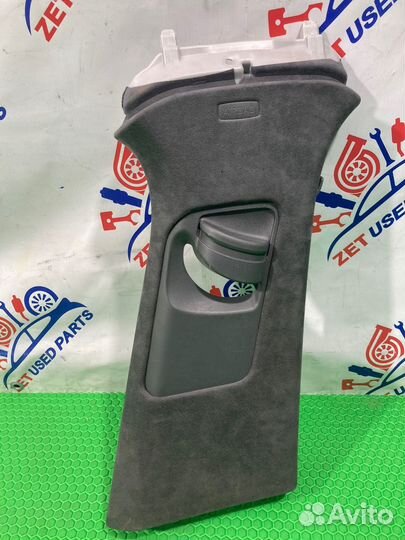 Обшивка стойки центральной правая Porsche Cayenne