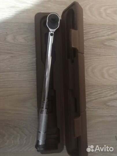 Динамометрический ключ Ombra 10-110 h.m