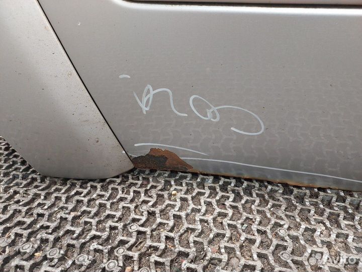 Дверь боковая Jeep Liberty, 2004