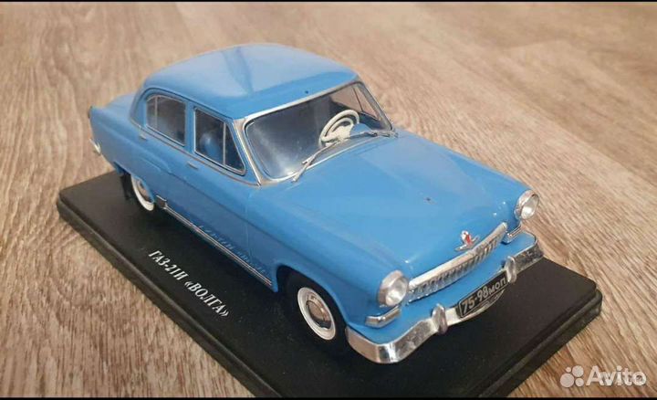 Модель автомобиля 1:24 Газ Волга