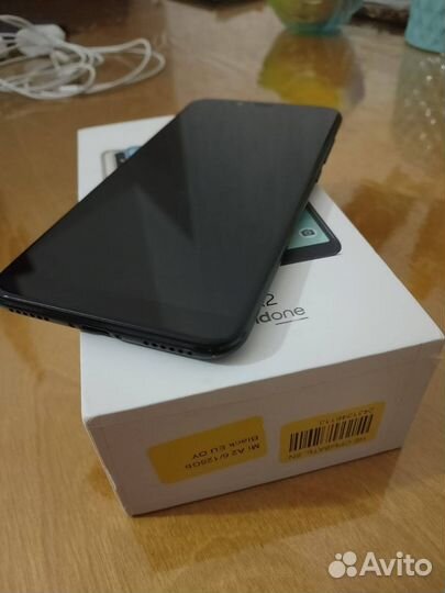 Xiaomi Mi A2, 6/128 ГБ
