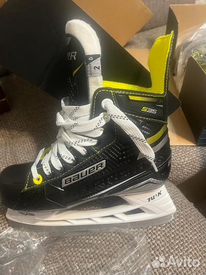 Коньки хоккейные новые