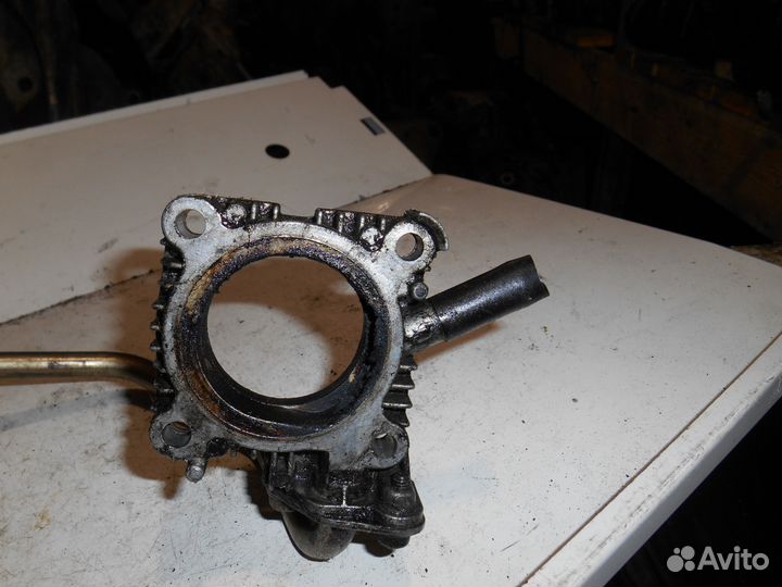 Трубка картерных газов Volkswagen Golf 4