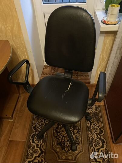 Компьютерное кресло