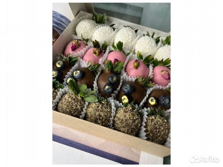 Букет из клубники в шоколаде KLN-7667