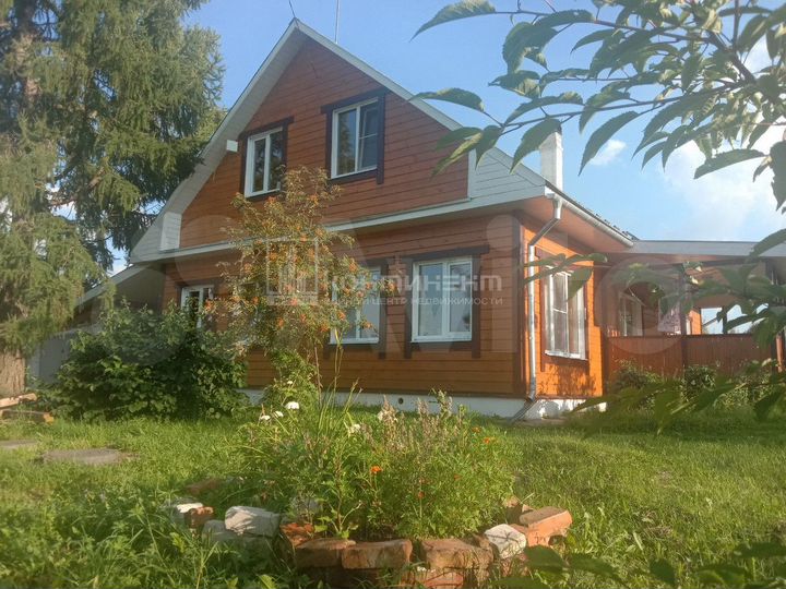 Коттедж 180,7 м² на участке 15 сот.