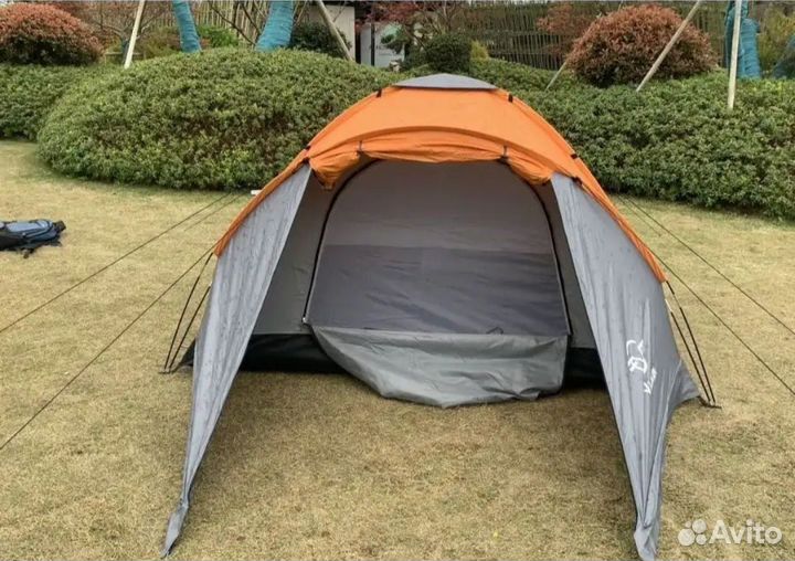 Палатка 330*240см на 4х человек Новая