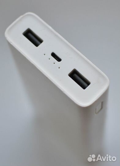 Портативный аккумулятор Xiaomi Mi Power 2C белый