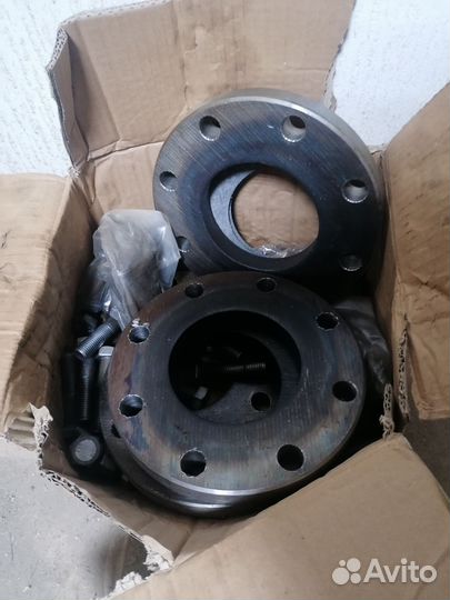 Задвижка PN 16 100