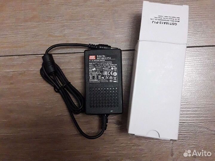 Блок питания 12в 1,5 А