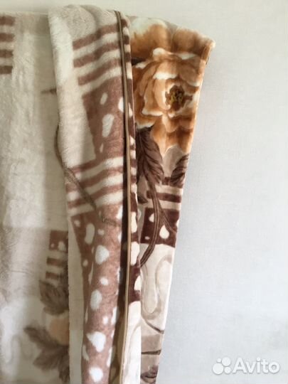 Одеяло новое 2х спальное 200/240