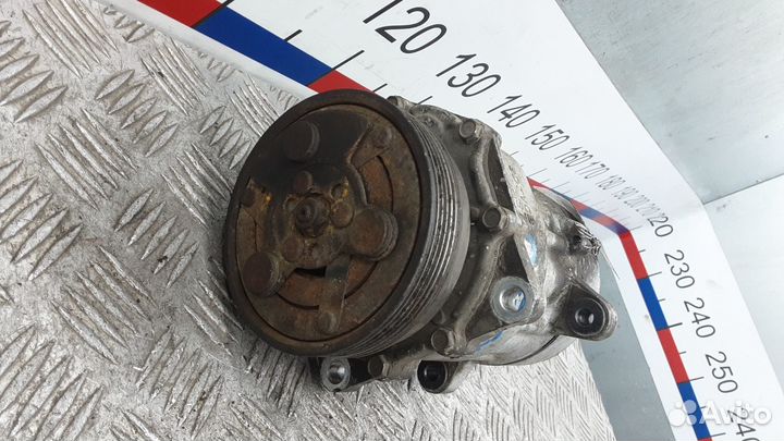 Компрессор кондиционера Volkswagen Bora 2000