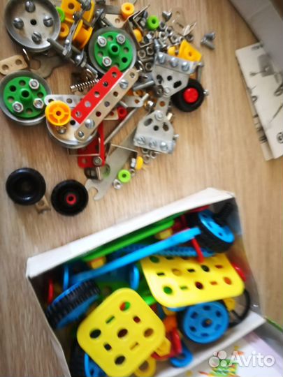 Детские конструкторы