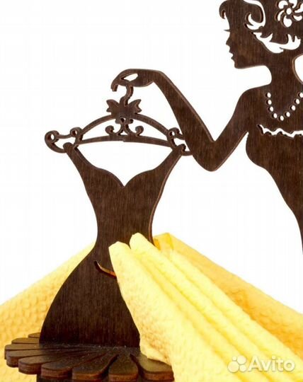 Салфетница из дерева