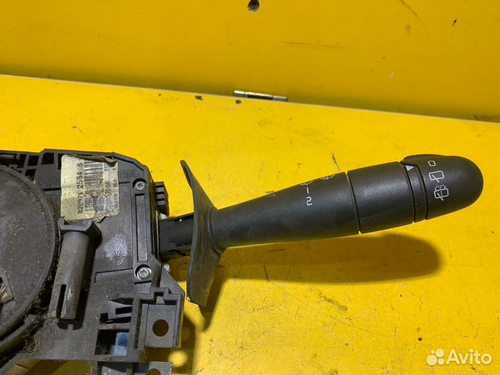 Переключатель подрулевой Renault Sandero 2009-2014