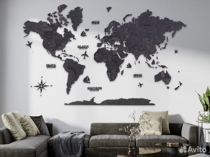 Деревянная карта мира