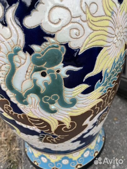 Продам вазу напольную