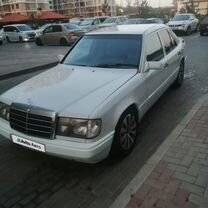 Mercedes-Benz W124 2.0 MT, 1989, 300 000 км, с пробегом, цена 220 000 руб.