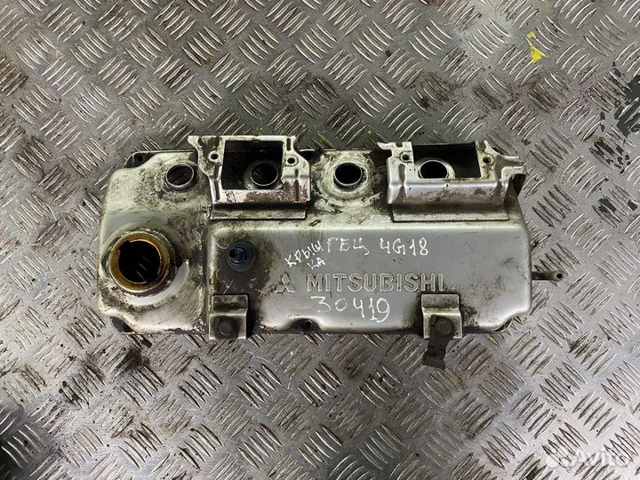 Крышка клапанов Mitsubishi Lancer 4G13/4G18