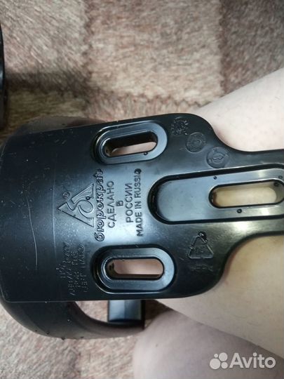 Подлокотник д/офисного кресла,цена за 2штуки