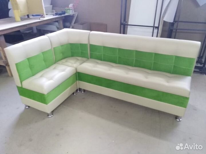 Кухонный уголок со спальным местом