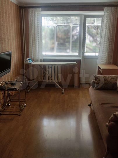 2-к. квартира, 44 м², 3/6 эт.