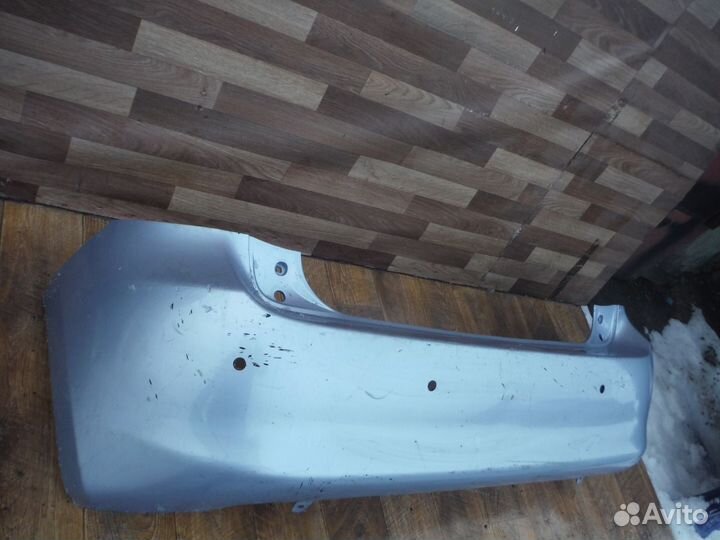 Бампер задний Toyota Auris 1 2009