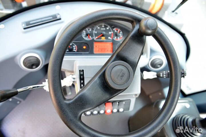 Фронтальный погрузчик Ensign YX740H, 2023