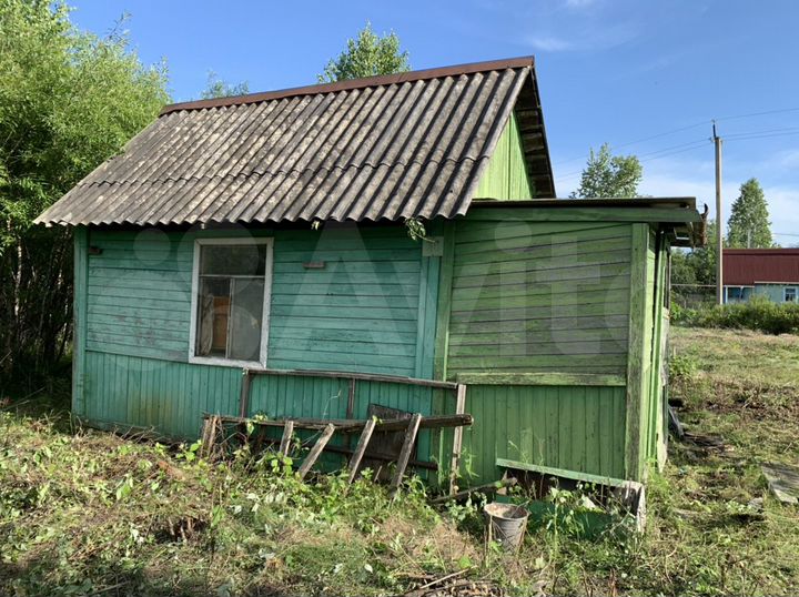 Дача 20 м² на участке 6 сот.