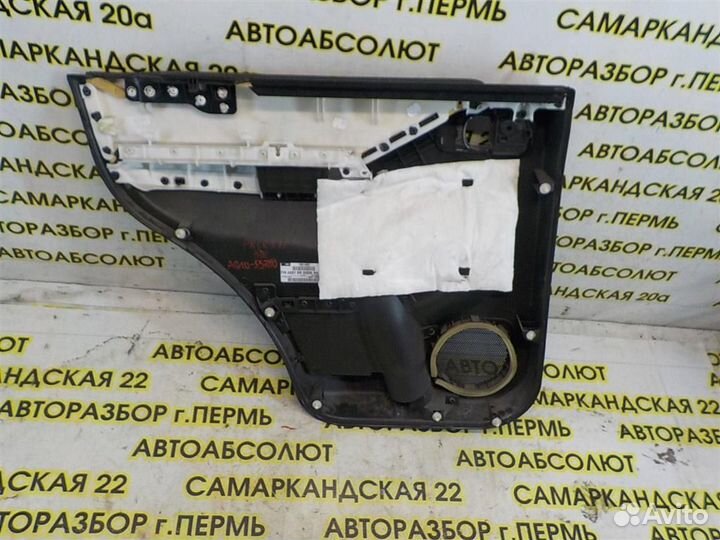 Обшивка двери задней правой Nissan Pathfinder (R5