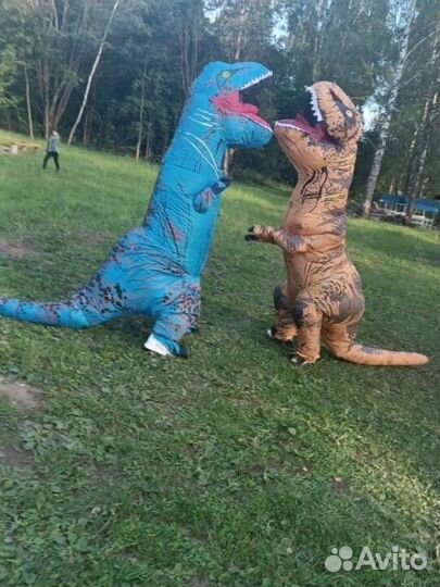 Поздравление от динозавров