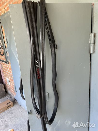 Уплотнители двери w211