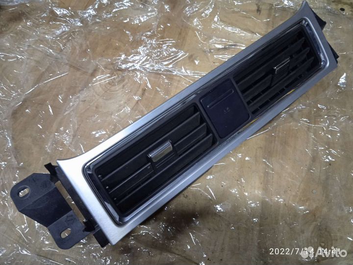 Воздуховод центральный ford Mustang 5