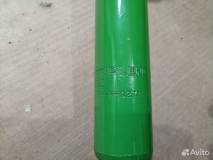 Продам амортизатор задний ваз 2110