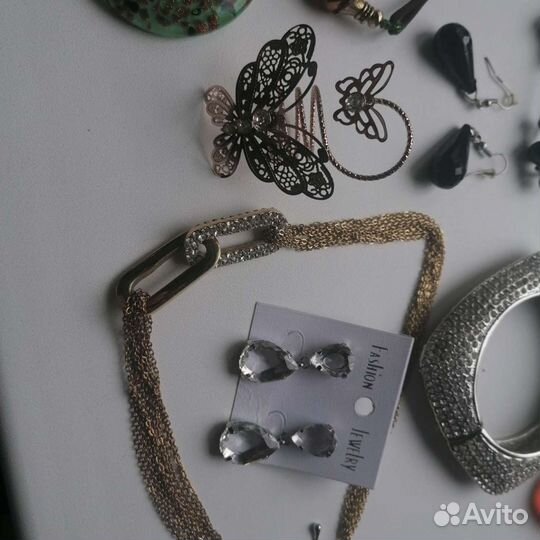 Серьги, подвески, браслеты