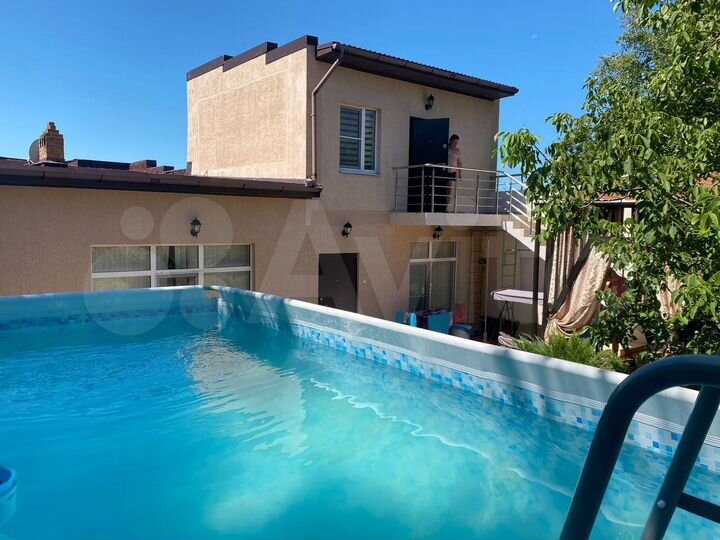 Дом 200 м² на участке 4 сот.