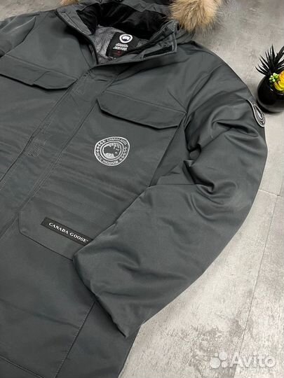 Куртка зимняя Canada Goose