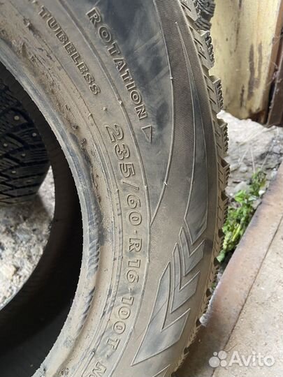 Nokian Tyres Hakkapeliitta 4 235/60 R16