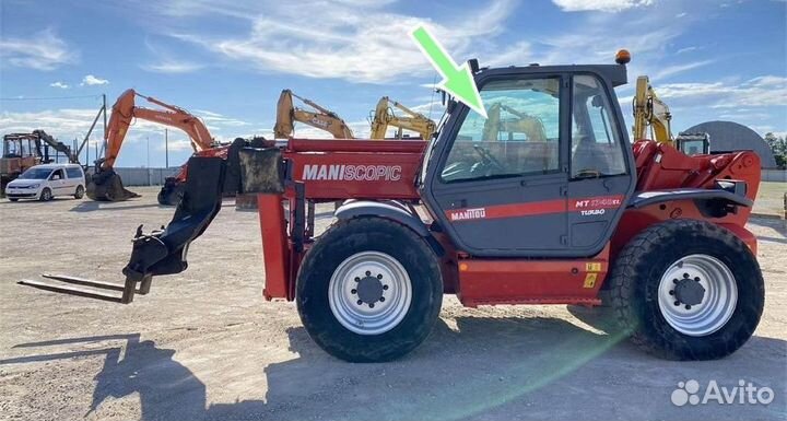 Стекло левое дверное Manitou MT 1740 SL Turbo