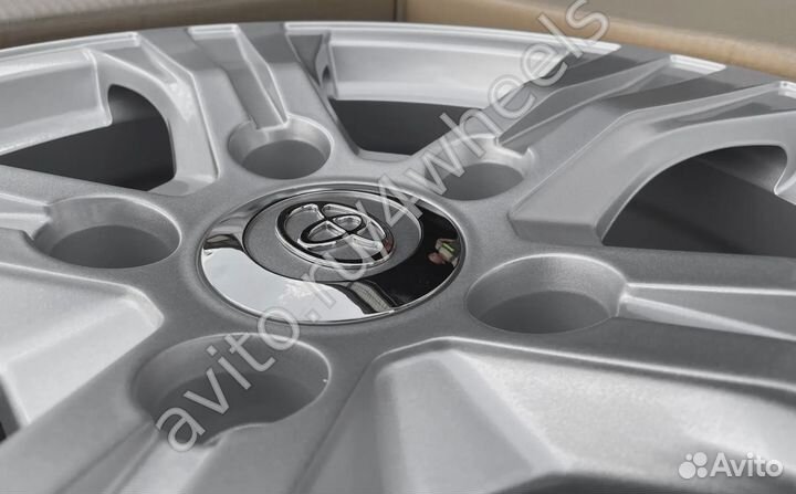 Диски на Toyota LC Land Cruiser R18