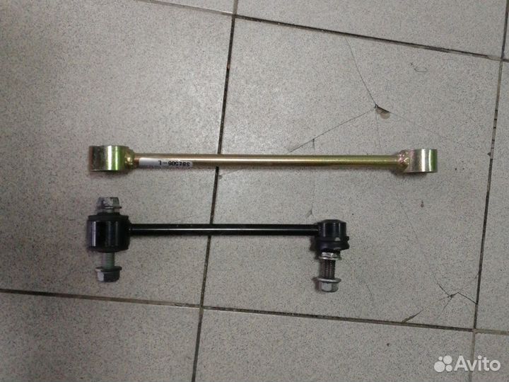 Стойки заднего стабилизатора Jeep Wrangler JK