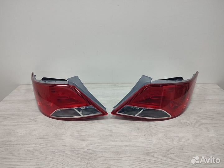 Фонарь задний Hyundai Solaris седан 14-17 год