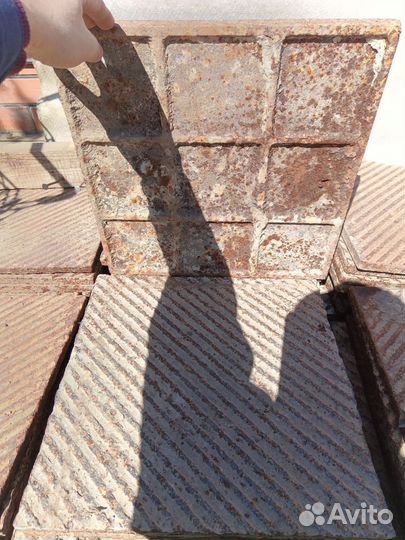 Плитка чугунная тротуарная, промышленная