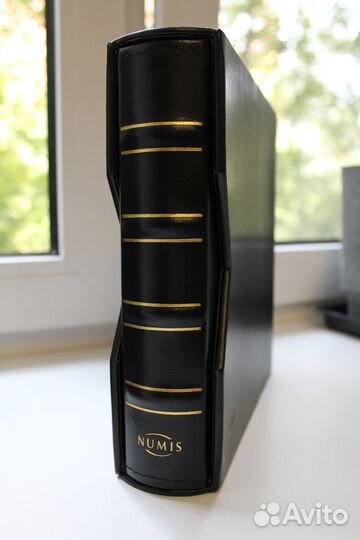 Lighthouse numis. Альбом для монет. кожаный. шубер