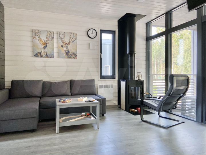 Коттедж 98 м² на участке 10 сот.