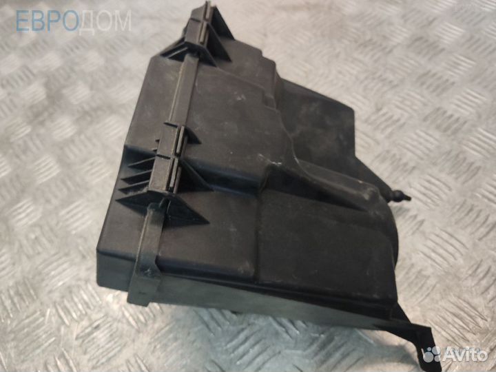 Корпус отсека эбу на mercedes W213 s1134779