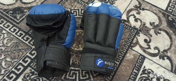 Перчатки для рукопашного боя